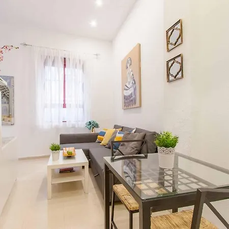 Apartamento Puerta Carmona -casco Antiguo- Apartment *
